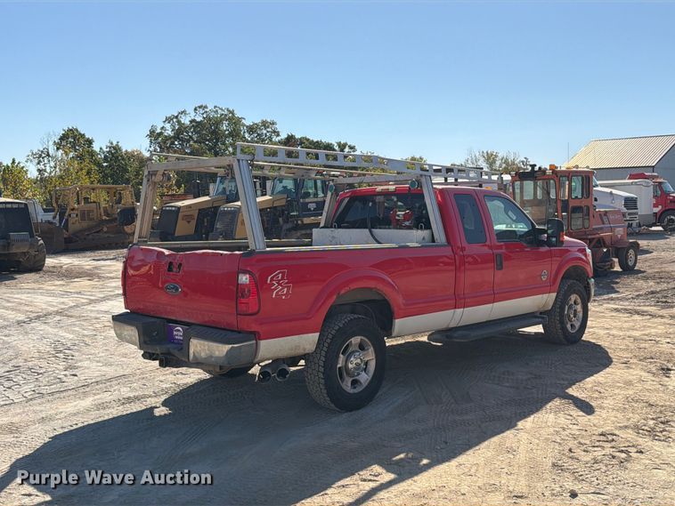 image for item FT6473 2016 Ford F250 Super Duty XLT Ext. Cab pickup truck