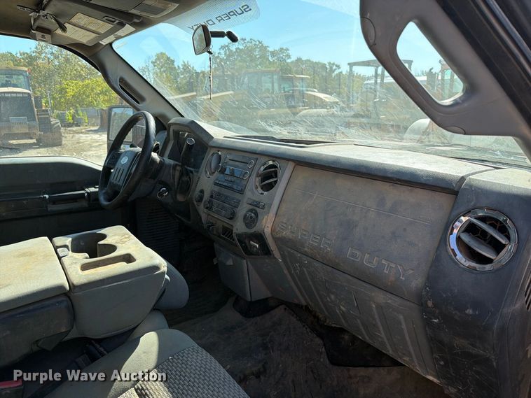 image for item FT6473 2016 Ford F250 Super Duty XLT Ext. Cab pickup truck