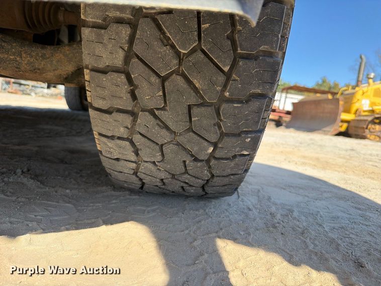 image for item FT6474 2019 Ford F-150 XLT Crew Cab pickup truck