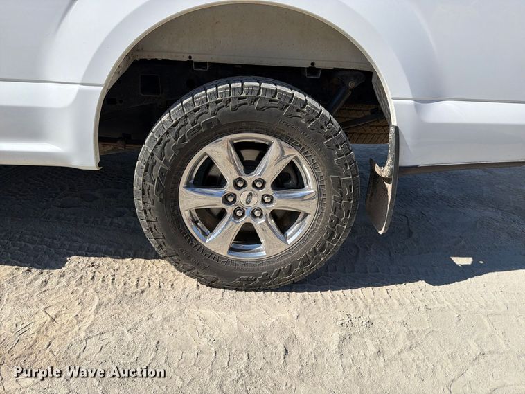 image for item FT6474 2019 Ford F-150 XLT Crew Cab pickup truck