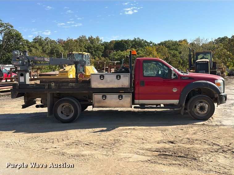 image for item FT6475 2015 Ford F450 Super Duty XL flatbed truck