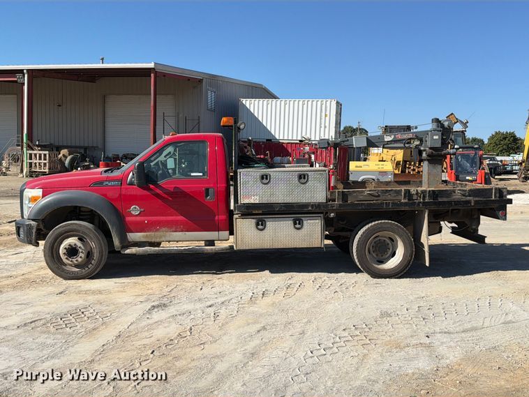 image for item FT6475 2015 Ford F450 Super Duty XL flatbed truck