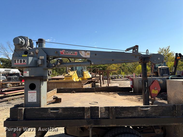 image for item FT6475 2015 Ford F450 Super Duty XL flatbed truck
