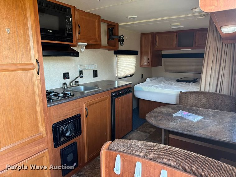 image for item FT6494 2015 Jayco Jay Flight SLX camper
