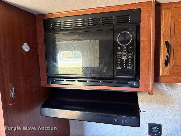 image for item FT6494 2015 Jayco Jay Flight SLX camper