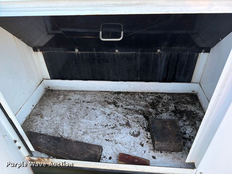 image for item FT6496 2014 Cummins C300D6R-1400800 generator