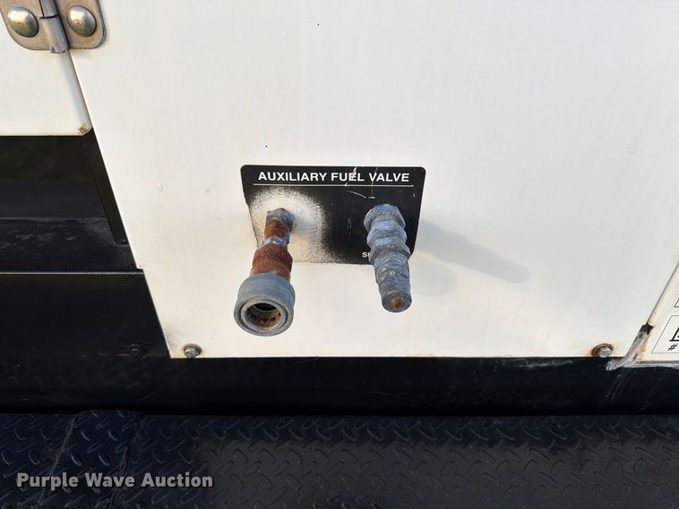 image for item FT6496 2014 Cummins C300D6R-1400800 generator