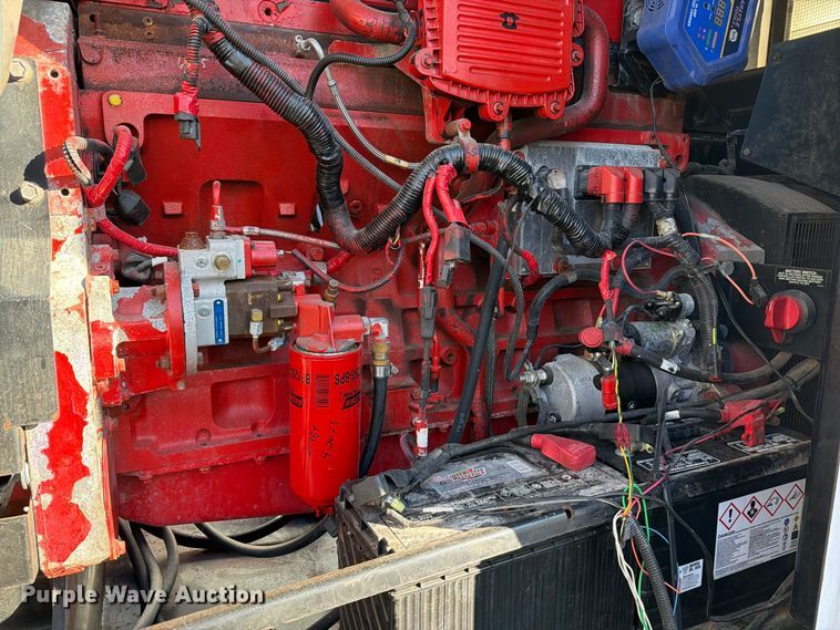 image for item FT6496 2014 Cummins C300D6R-1400800 generator