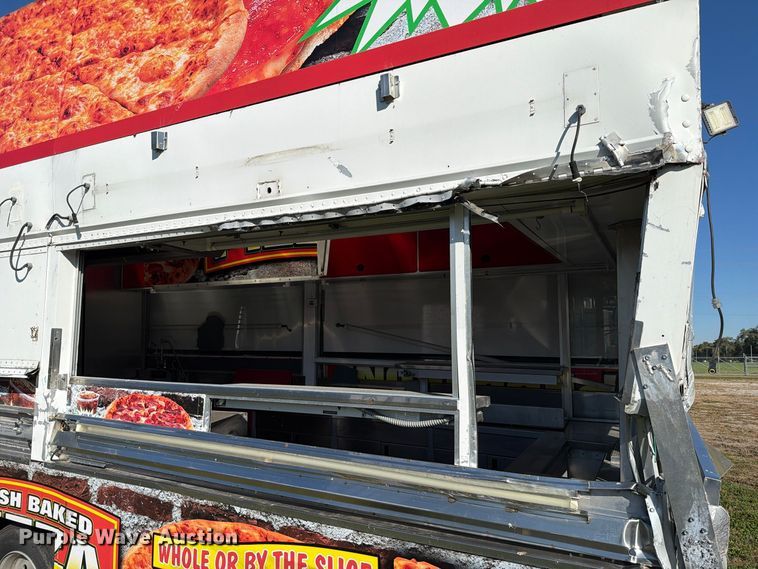 image for item FT6498 2007 Uni-Glide Deluxe Food food trailer
