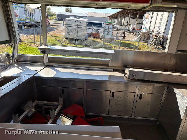 image for item FT6498 2007 Uni-Glide Deluxe Food food trailer