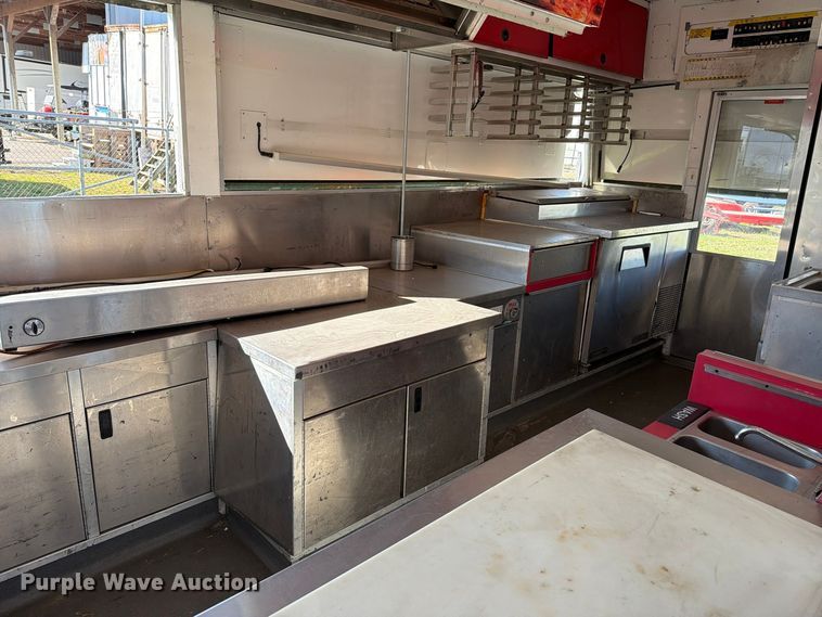 image for item FT6498 2007 Uni-Glide Deluxe Food food trailer