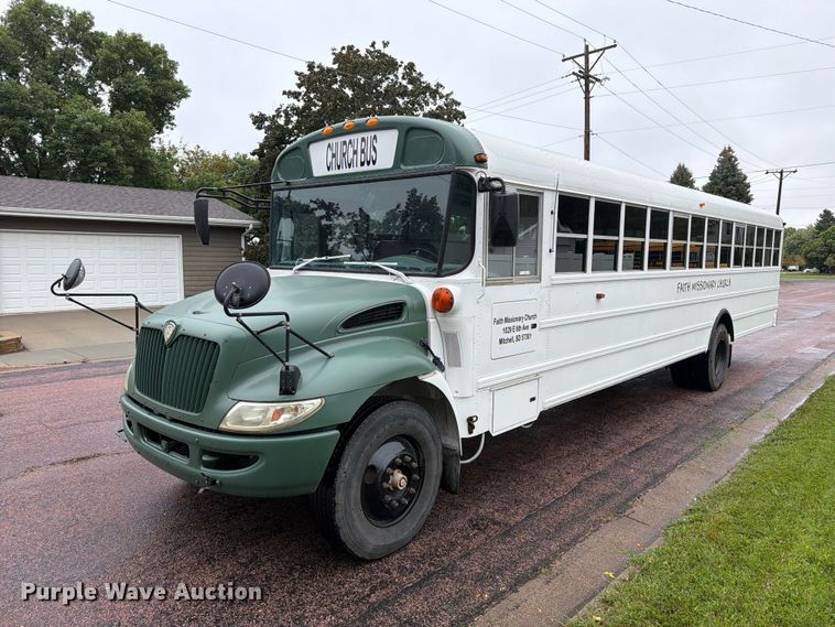 image for item FT6738 2010 IC PB105 school bus
