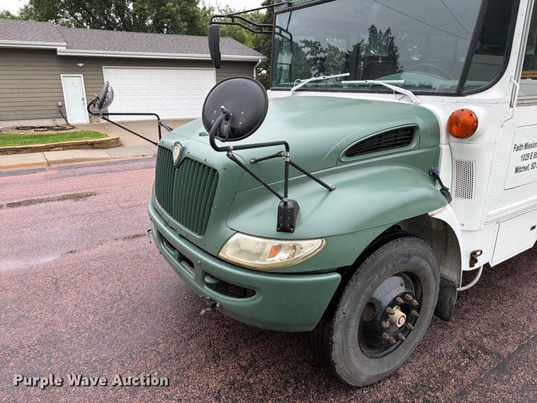image for item FT6738 2010 IC PB105 school bus