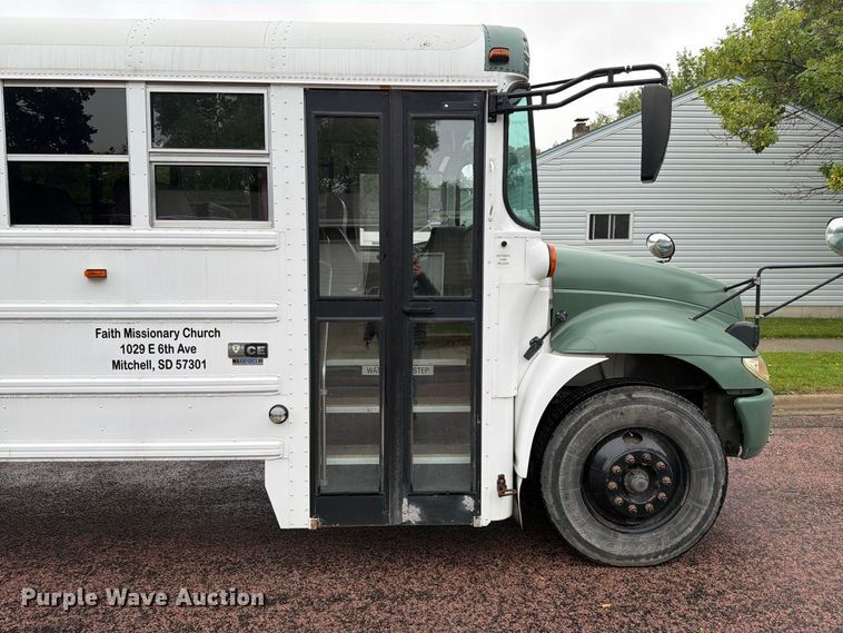 image for item FT6738 2010 IC PB105 school bus