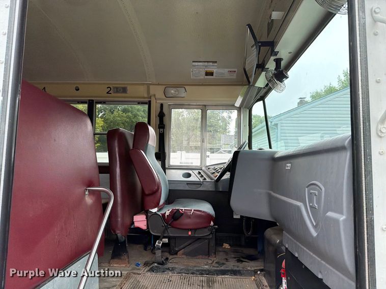 image for item FT6738 2010 IC PB105 school bus