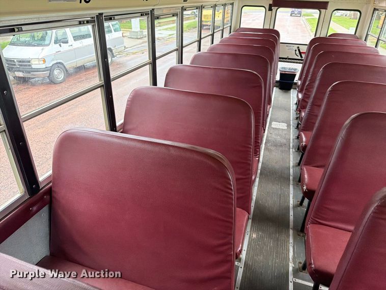 image for item FT6738 2010 IC PB105 school bus