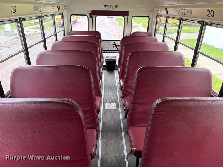 image for item FT6738 2010 IC PB105 school bus