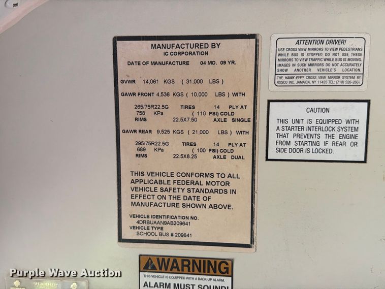 image for item FT6738 2010 IC PB105 school bus