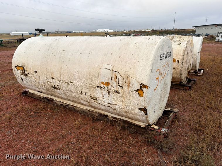 image for item FT6897 (3) tanks