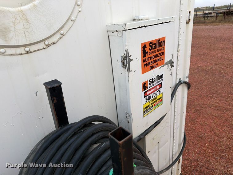 image for item FT6899 (2) water containers