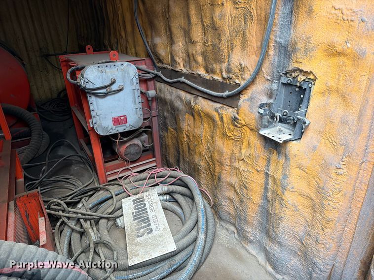 image for item FT6900 (2) vacuum systems