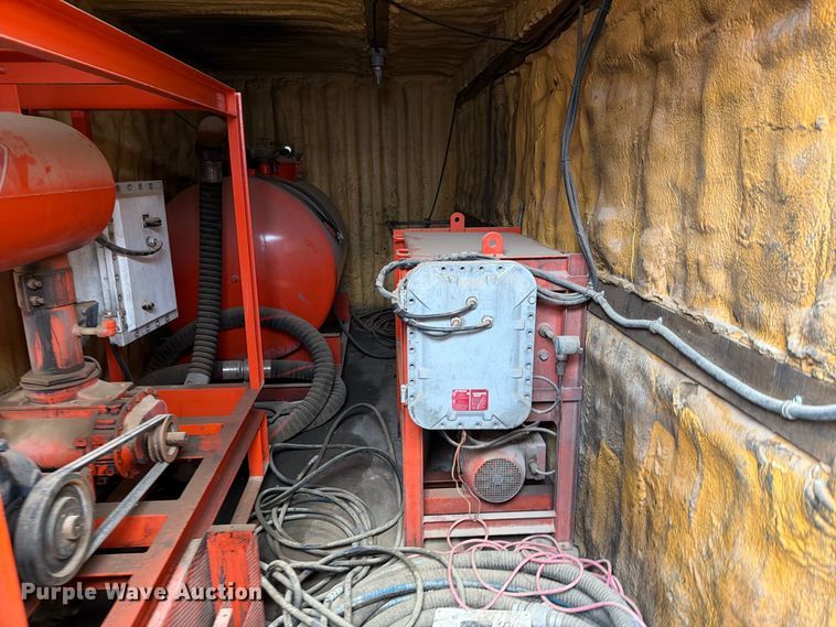 image for item FT6900 (2) vacuum systems