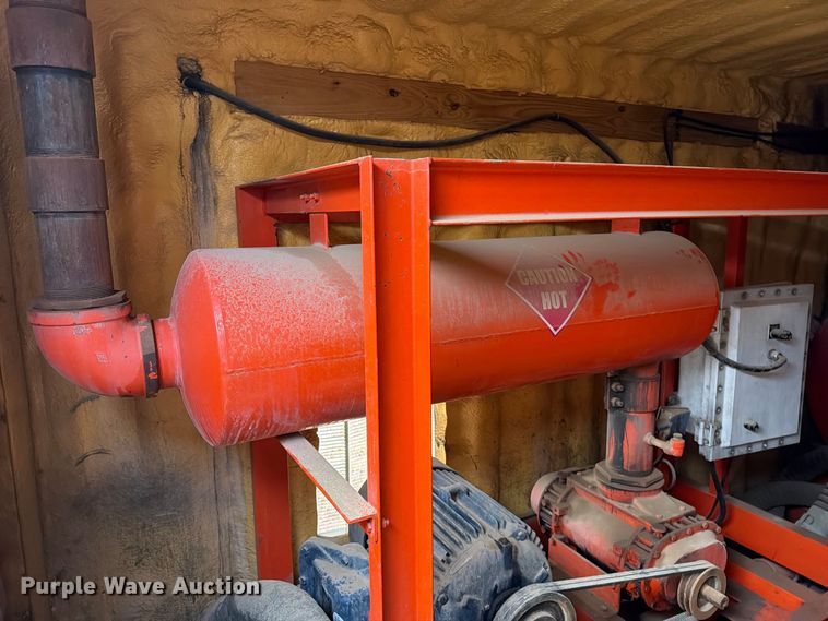 image for item FT6900 (2) vacuum systems
