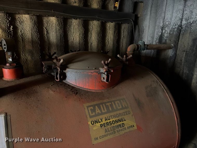 image for item FT6900 (2) vacuum systems