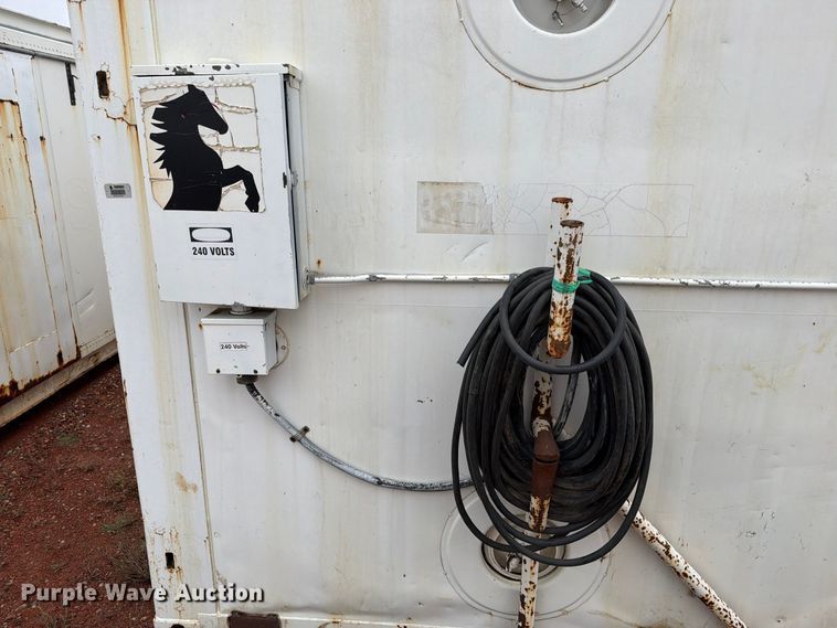 image for item FT6904 (2) waste water container