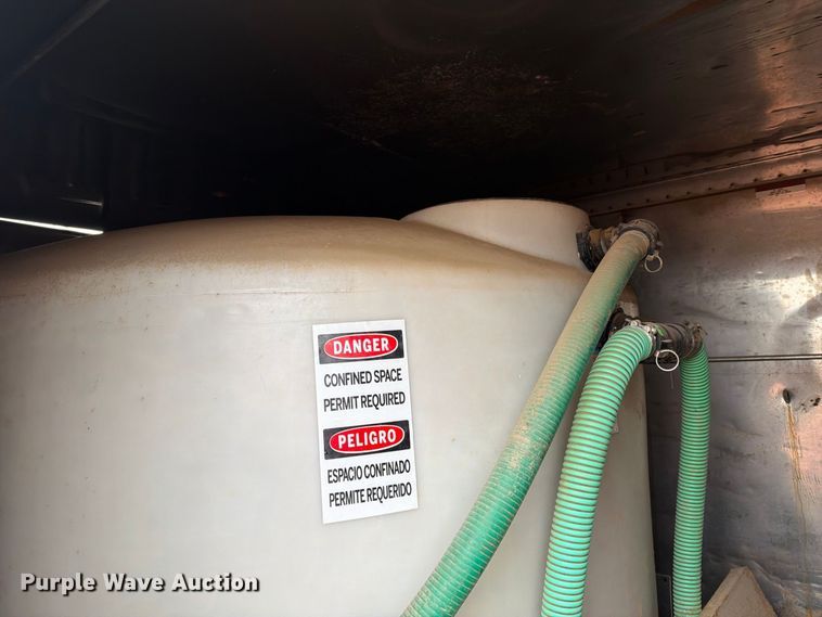 image for item FT6904 (2) waste water container