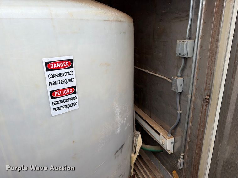 image for item FT6904 (2) waste water container
