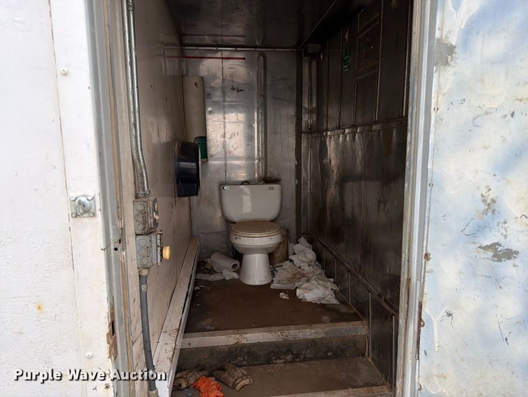 image for item FT6904 (2) waste water container