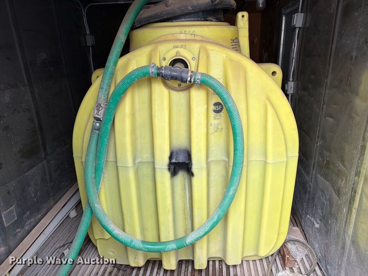 image for item FT6904 (2) waste water container