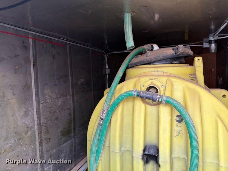 image for item FT6904 (2) waste water container