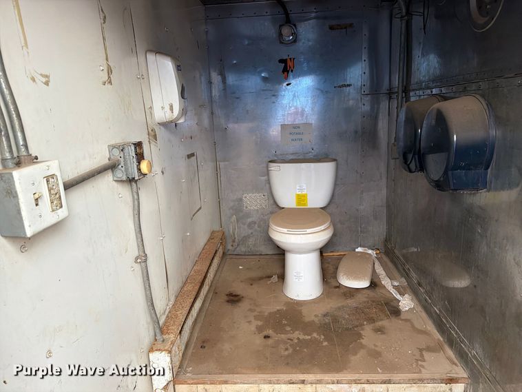 image for item FT6905 (2) waste water container