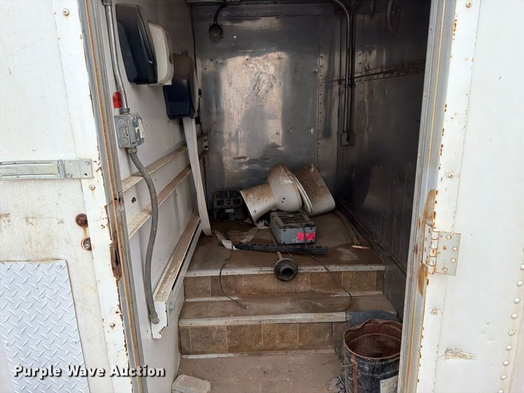 image for item FT6907 (2) waste water container