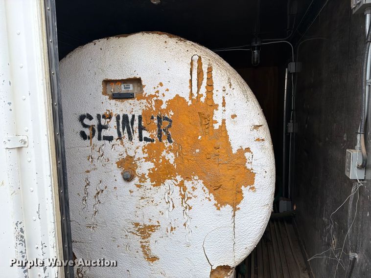 image for item FT6907 (2) waste water container