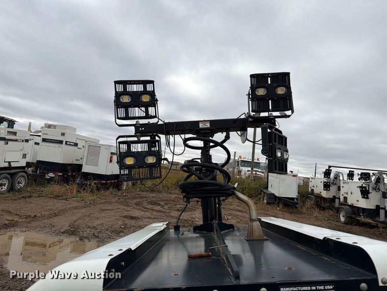 image for item FT6929 (3) Allmand Maxi-Lite II light towers