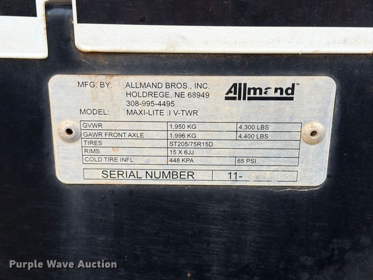 image for item FT6929 (3) Allmand Maxi-Lite II light towers