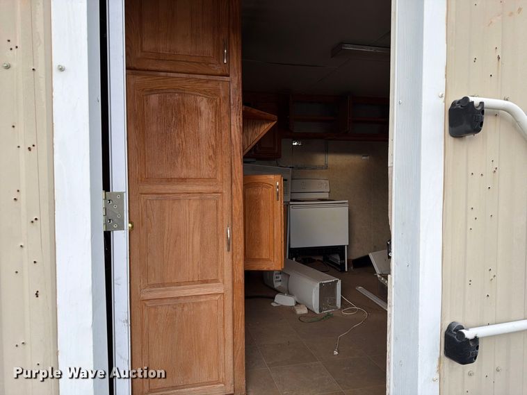 image for item FT6931 2005 Teton Homes skid mounted living quarters
