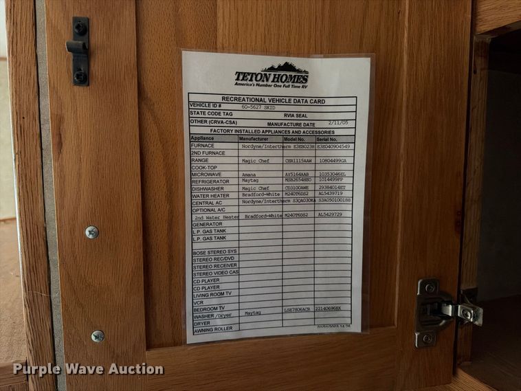 image for item FT6931 2005 Teton Homes skid mounted living quarters