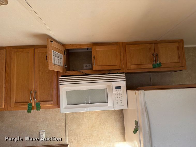 image for item FT6934 2010 Teton Buildings skid mounted living quarters