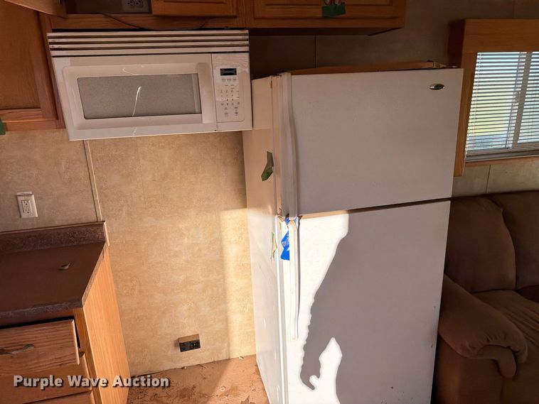 image for item FT6934 2010 Teton Buildings skid mounted living quarters