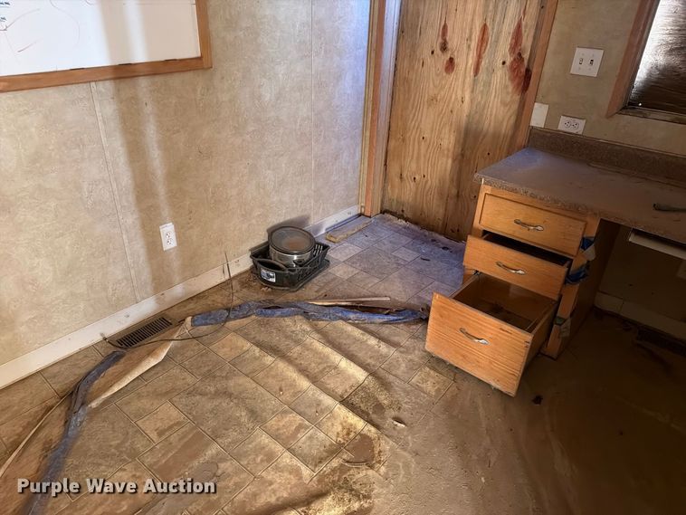 image for item FT6934 2010 Teton Buildings skid mounted living quarters