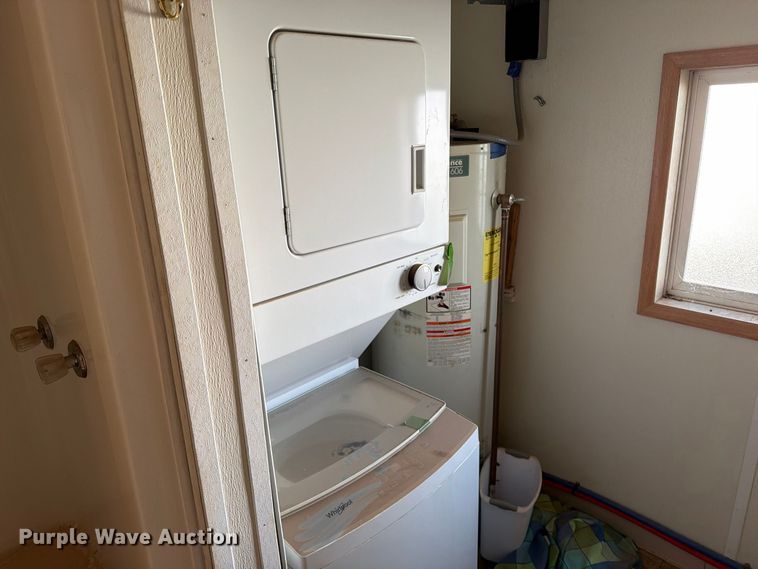 image for item FT6934 2010 Teton Buildings skid mounted living quarters