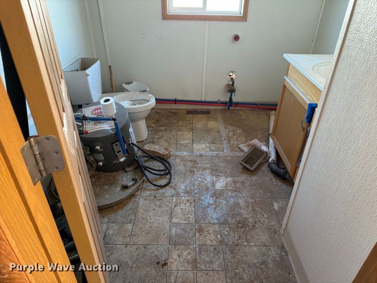 image for item FT6935 2011 Teton Buildings skid mounted office