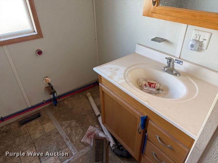 image for item FT6935 2011 Teton Buildings skid mounted office