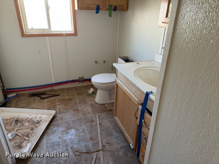 image for item FT6936 2010 Teton Buildings skid mounted living quarters