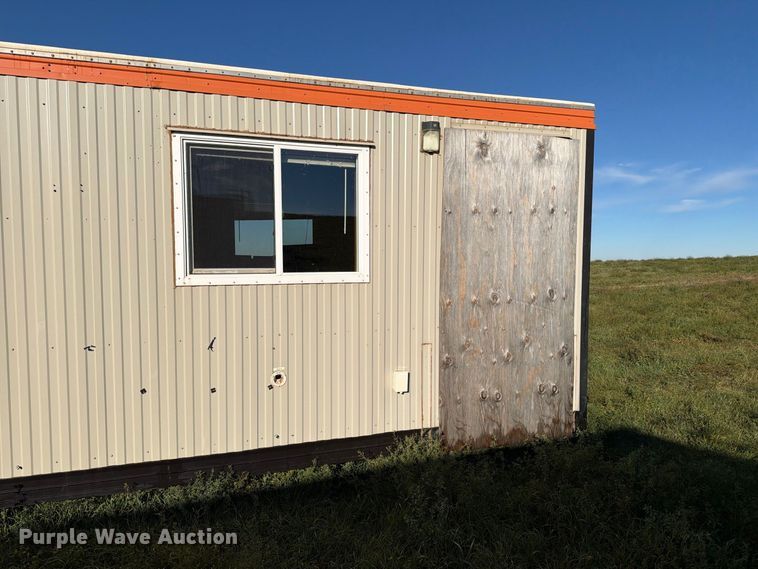 image for item FT6937 2004 Teton Homes skid mounted living quarters