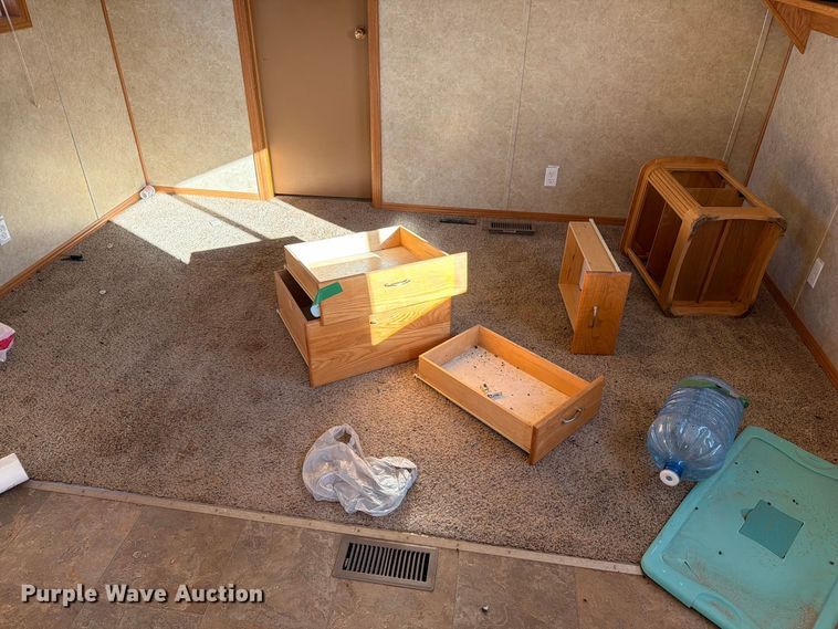 image for item FT6937 2004 Teton Homes skid mounted living quarters
